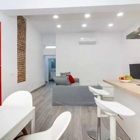 Apartment The Center